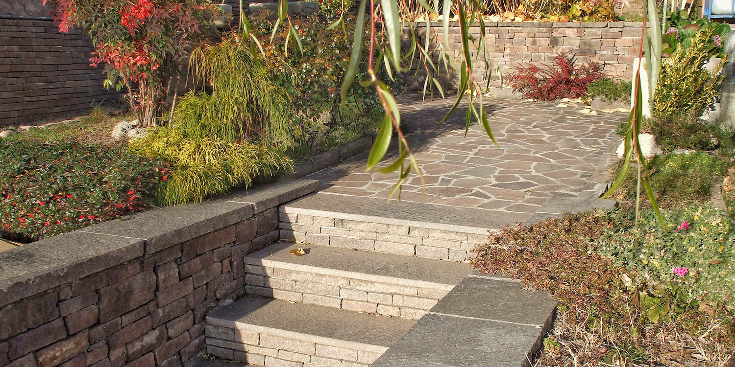 Porfyr šedo červený